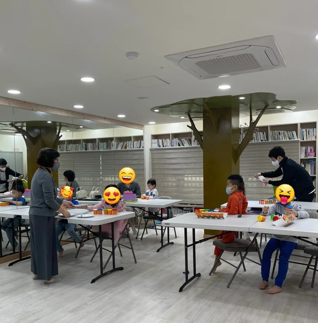생일축하 및 점토수업 사진 2